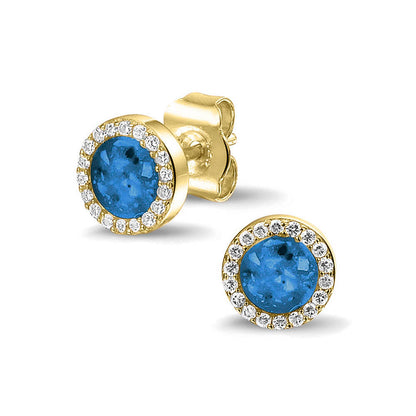 Oorstekers 8 mm rondom afgewerkt met zirkonia's zichtbaar gevuld met as of haar. Marine