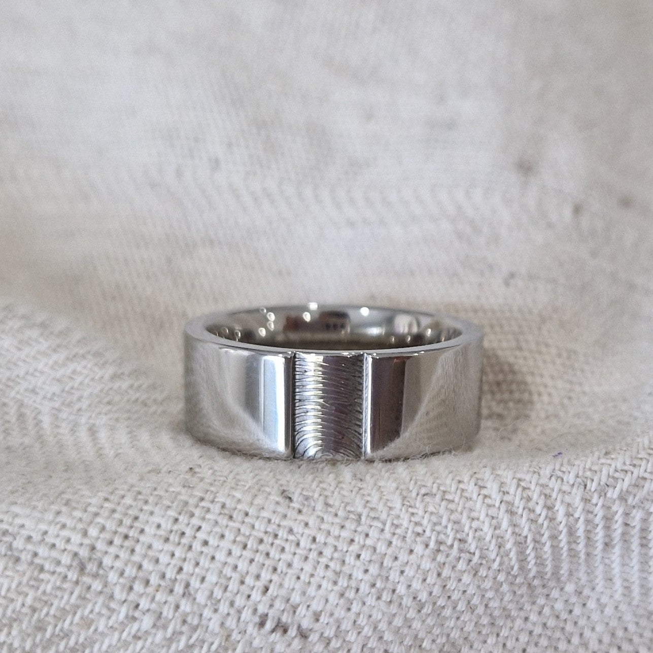 Ring met vingerafdruk