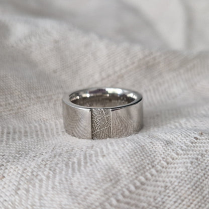 Ring met vingerafdruk