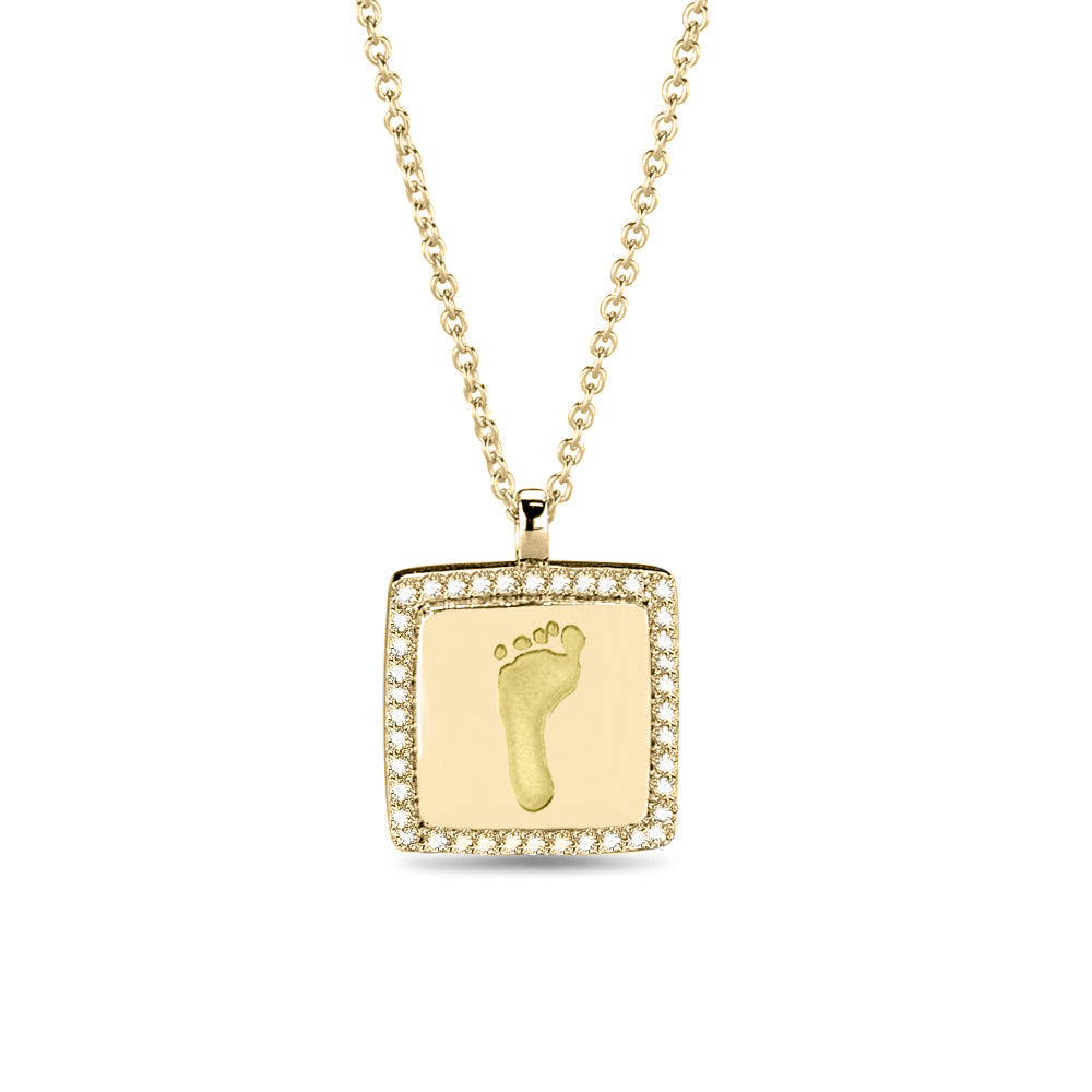 Hanger geelgoud voorzien van een gravure uit collectie gedenksieraden. geelgoud