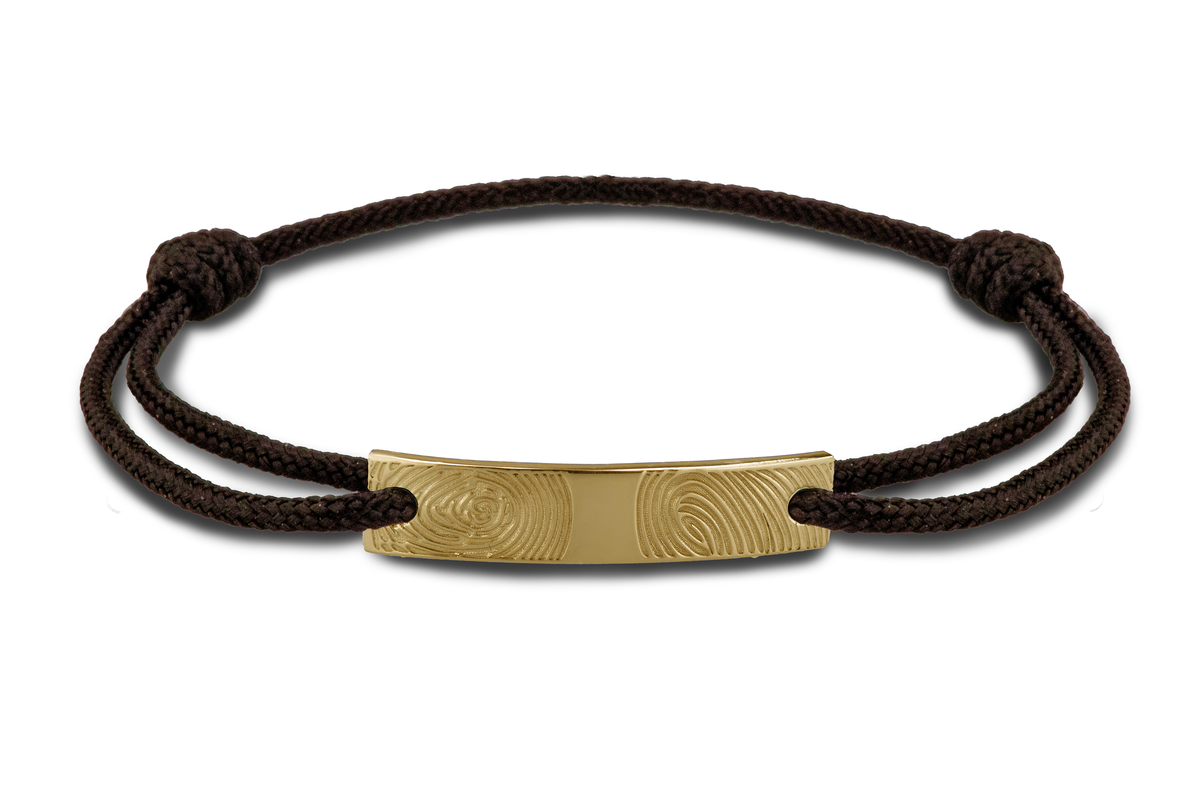 Para koord armband, met graveerplaatje aan de voorzijde. Geelgoud