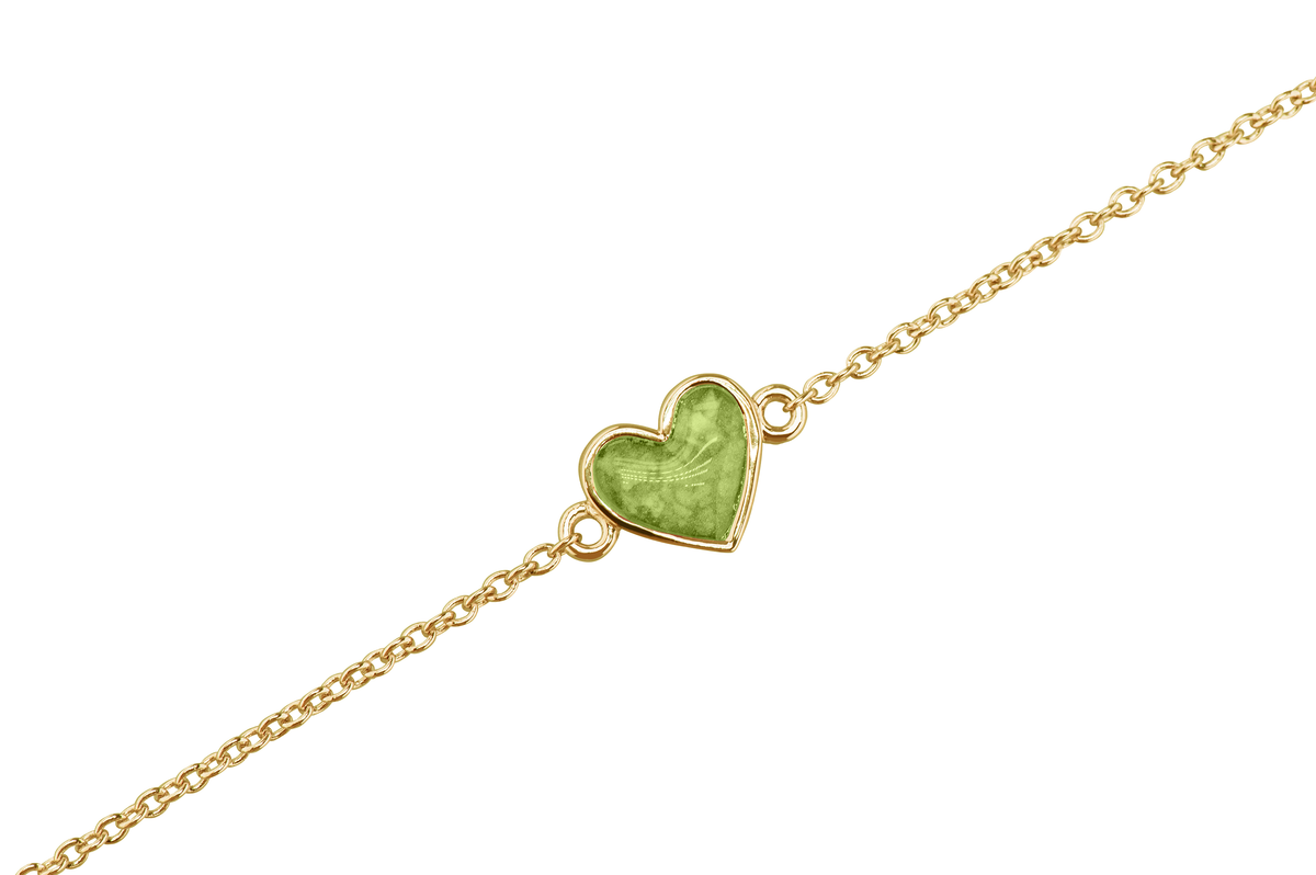 as armband met hartje als gedenksieraad. Green