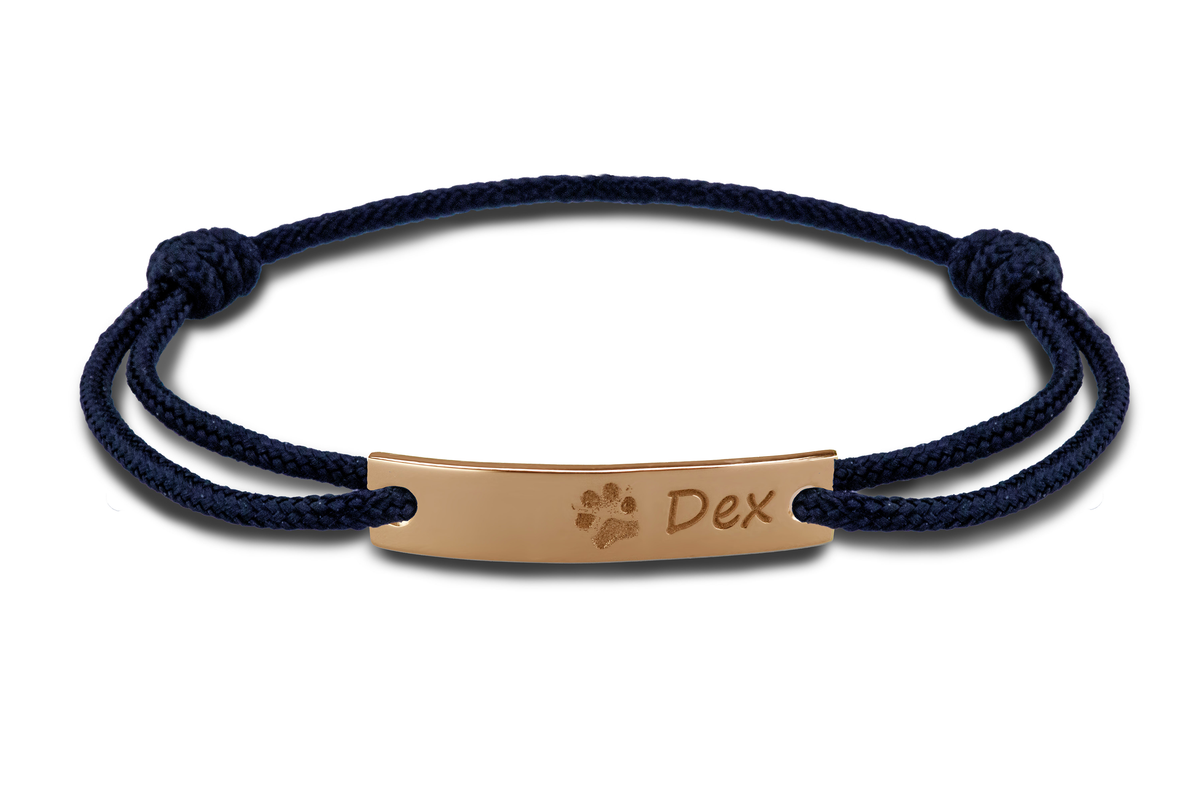 Para koord armband, met graveerplaatje aan de voorzijde. Roségoud