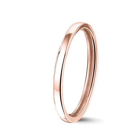 Stijlvolle aanschuifring die gedragen wordt in combinatie met andere ringen uit de collectie gedenksieraden