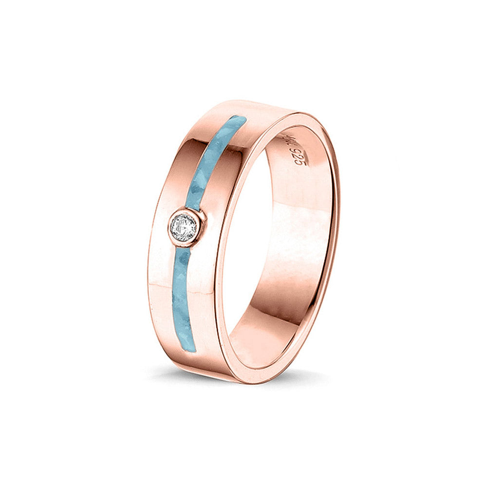 Asring 5 mm uit onze serie gedenksieraden, waar zichtbaar as of haar verwerkt wordt in twee separate compartimenten met in het midden een zirkonia of diamant naar keuze. Baby