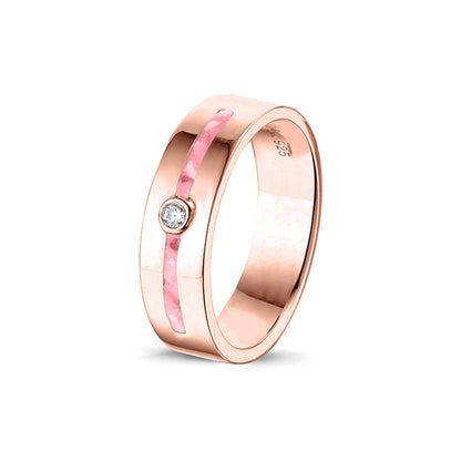 Asring 5 mm uit onze serie gedenksieraden, waar zichtbaar as of haar verwerkt wordt in twee separate compartimenten met in het midden een zirkonia of diamant naar keuze. Soft