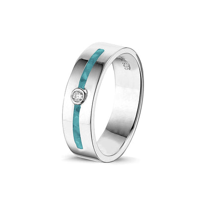 Asring 5 mm uit onze serie gedenksieraden, waar zichtbaar as of haar verwerkt wordt in twee separate compartimenten met in het midden een zirkonia of diamant naar keuze. Aqua